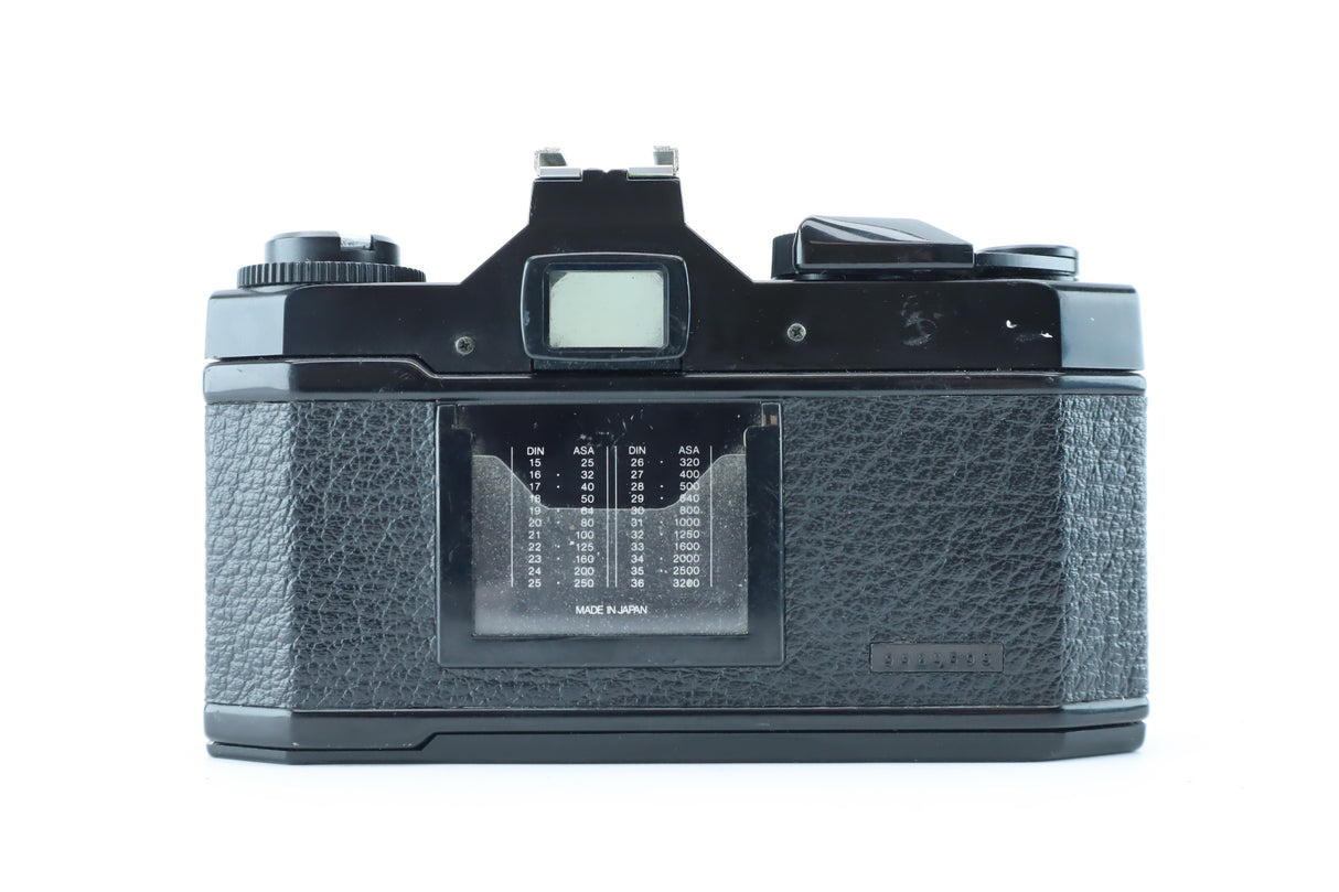 Vivitar XV-2 with 50mm f/1.8