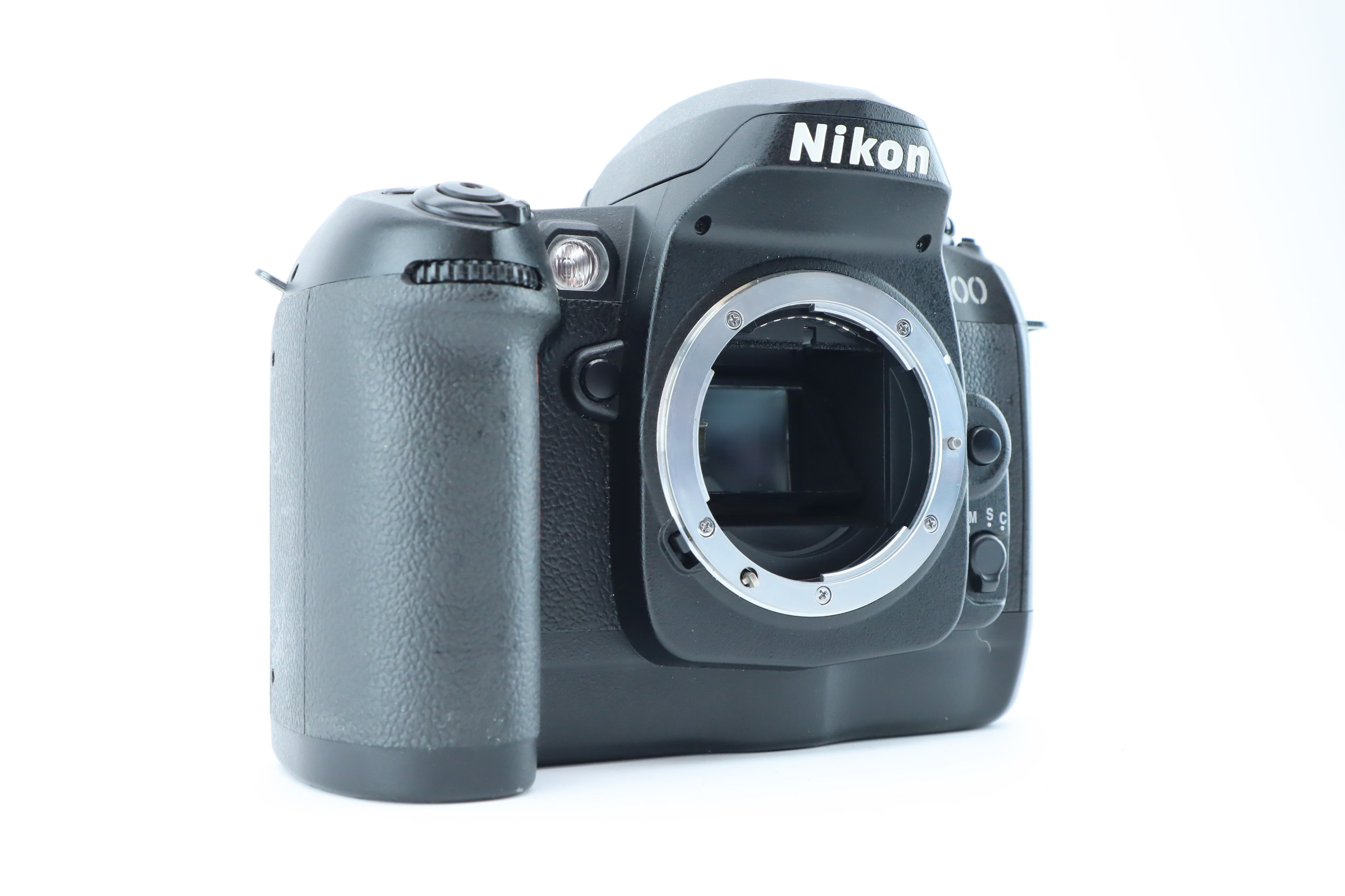 Nikon D100 – Hard to Find Camera Store
