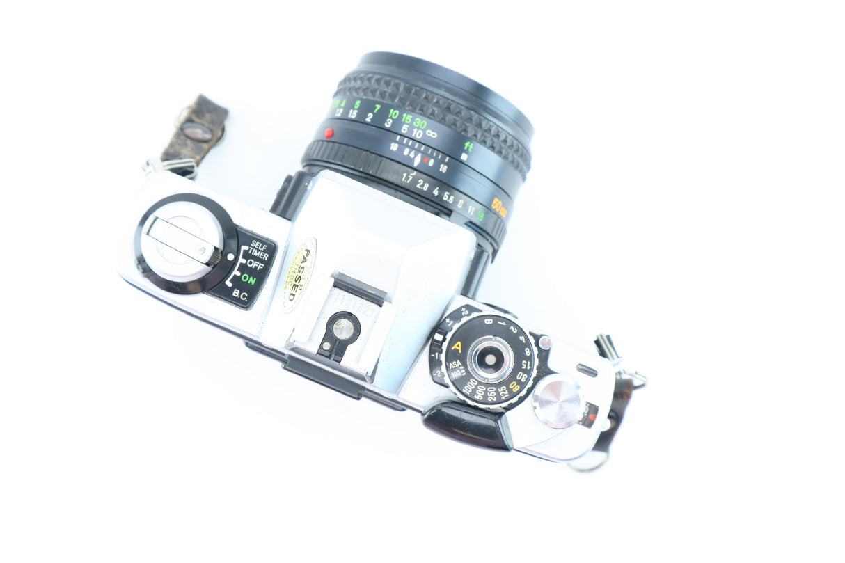 Minolta XG-2 + Minolta MD Rokkor 50mm f/1.7