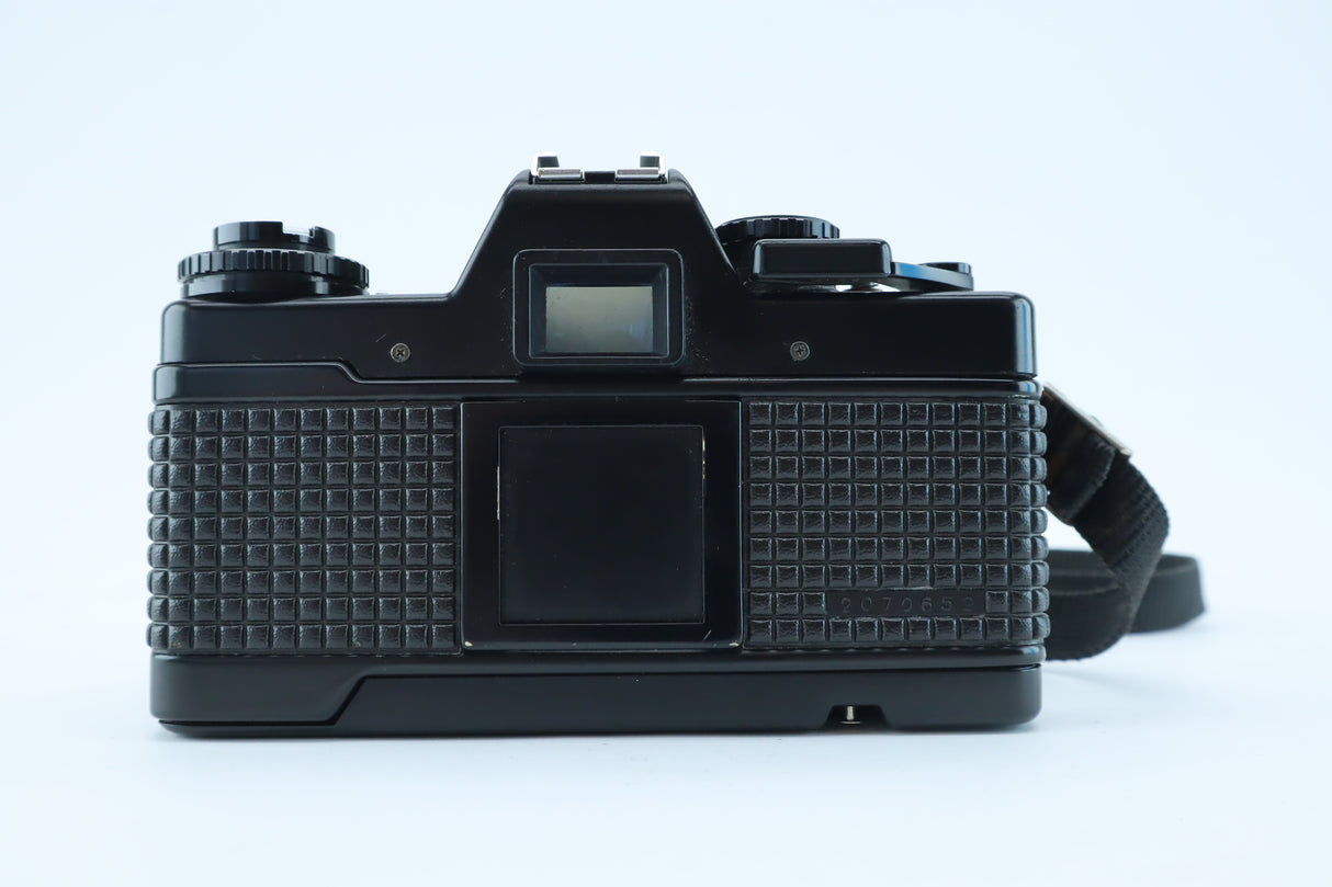 Praktica B200 Electronic + Pentacon Prakticar 50mm f/2.4 MC