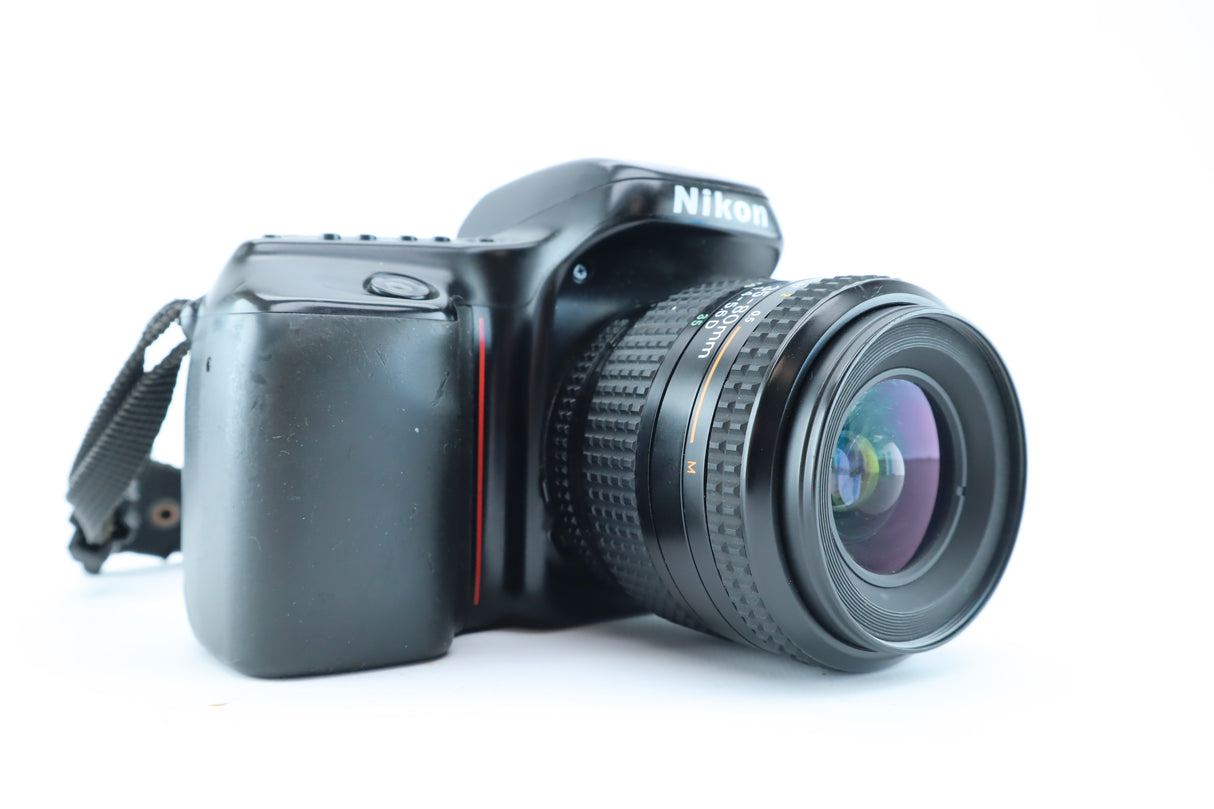 Nikon F50 + Nikon AF Nikkor 35-80mm f/4-5.6 D