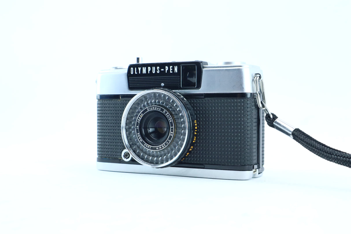 Olympus PEN EE-2 with D.Zuiko 28mm f/3.5