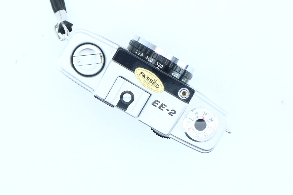 Olympus PEN EE-2 with D.Zuiko 28mm f/3.5