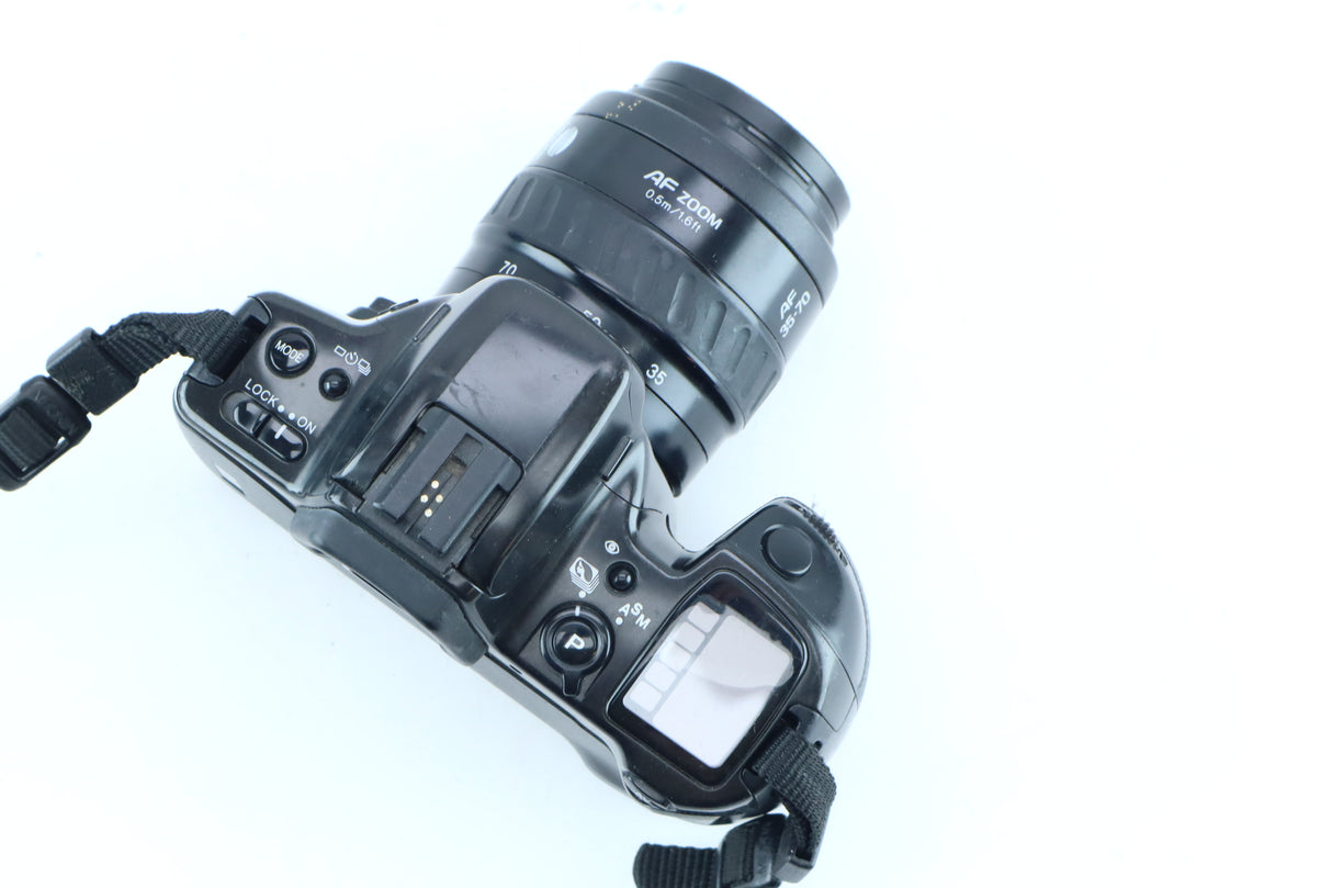 Minolta Dynax 500si with Minolta AF 35–70mm f/3.5–4.5