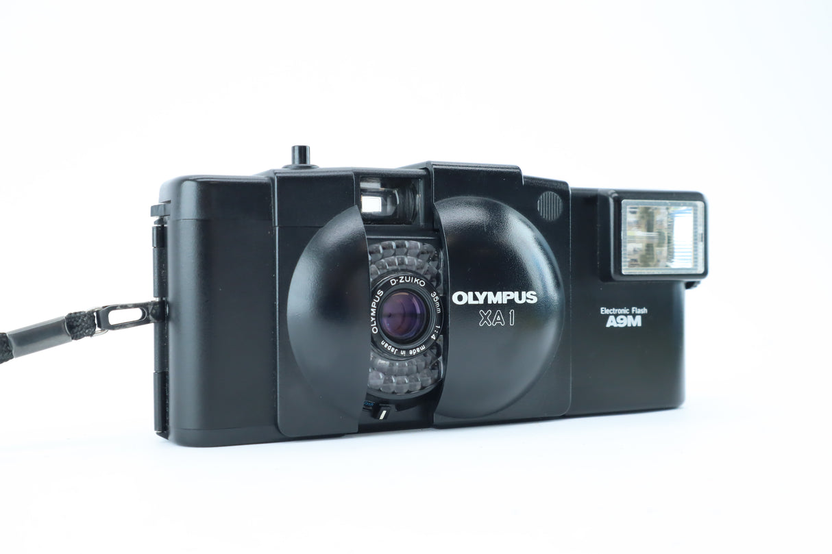 Olympus XA1 + D.Zuiko 35mm f/4 + A9M Flash