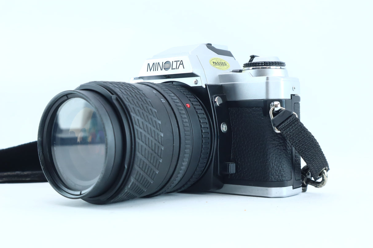Minolta X-500 with Sigma UC 28–70mm f/3.5–4.5