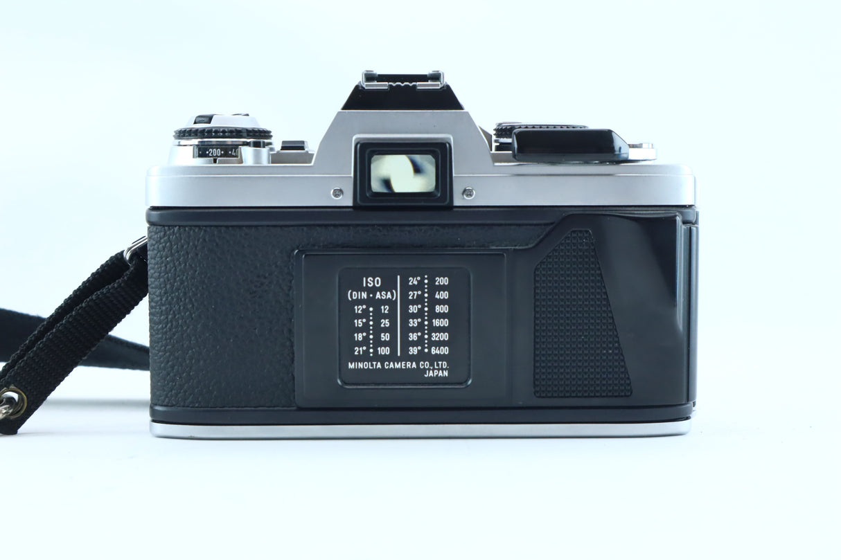 Minolta X-500 with Sigma UC 28–70mm f/3.5–4.5