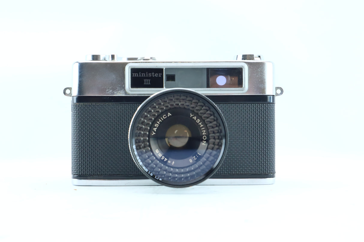 Yashica Minister III with Yashinon 45mm f/2.8