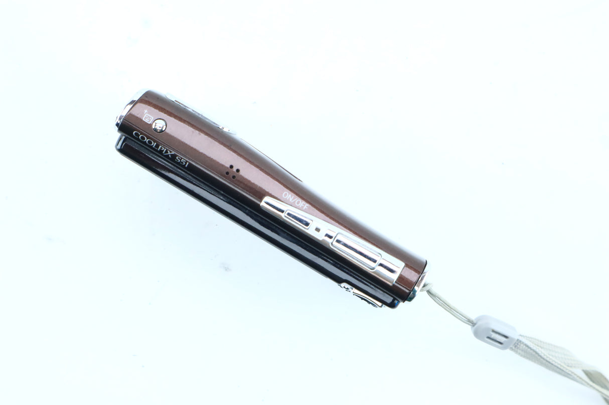 Nikon Coolpix S51 with Nikkor 6.3–18.9mm f/3.3–4.2 VR