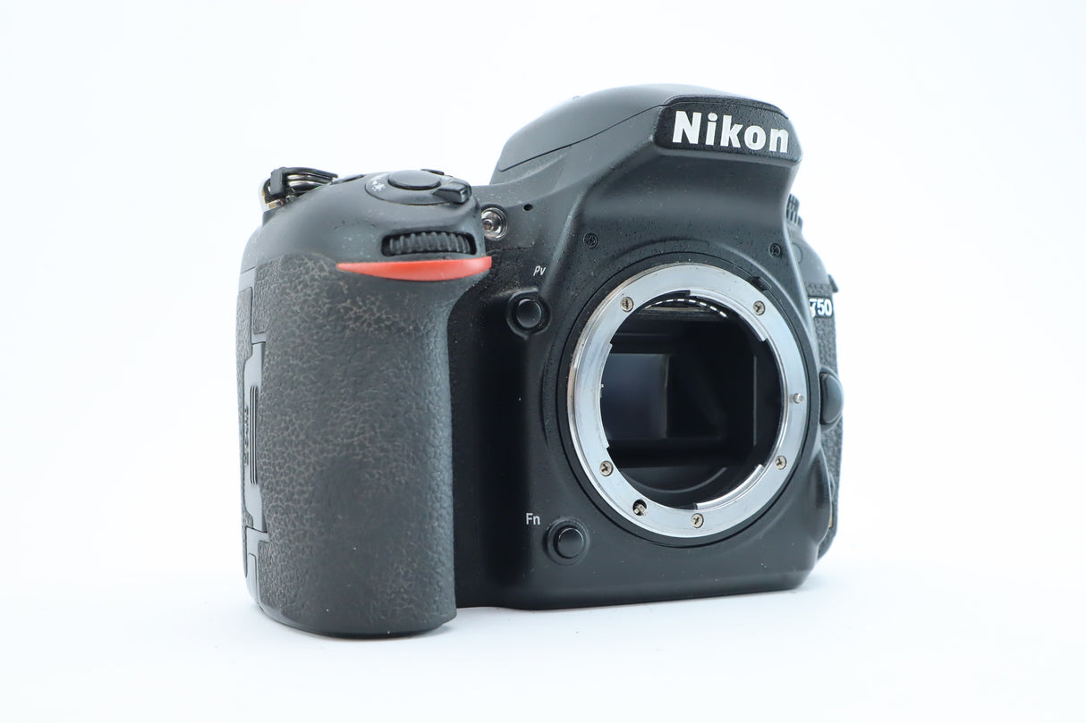 Nikon D750