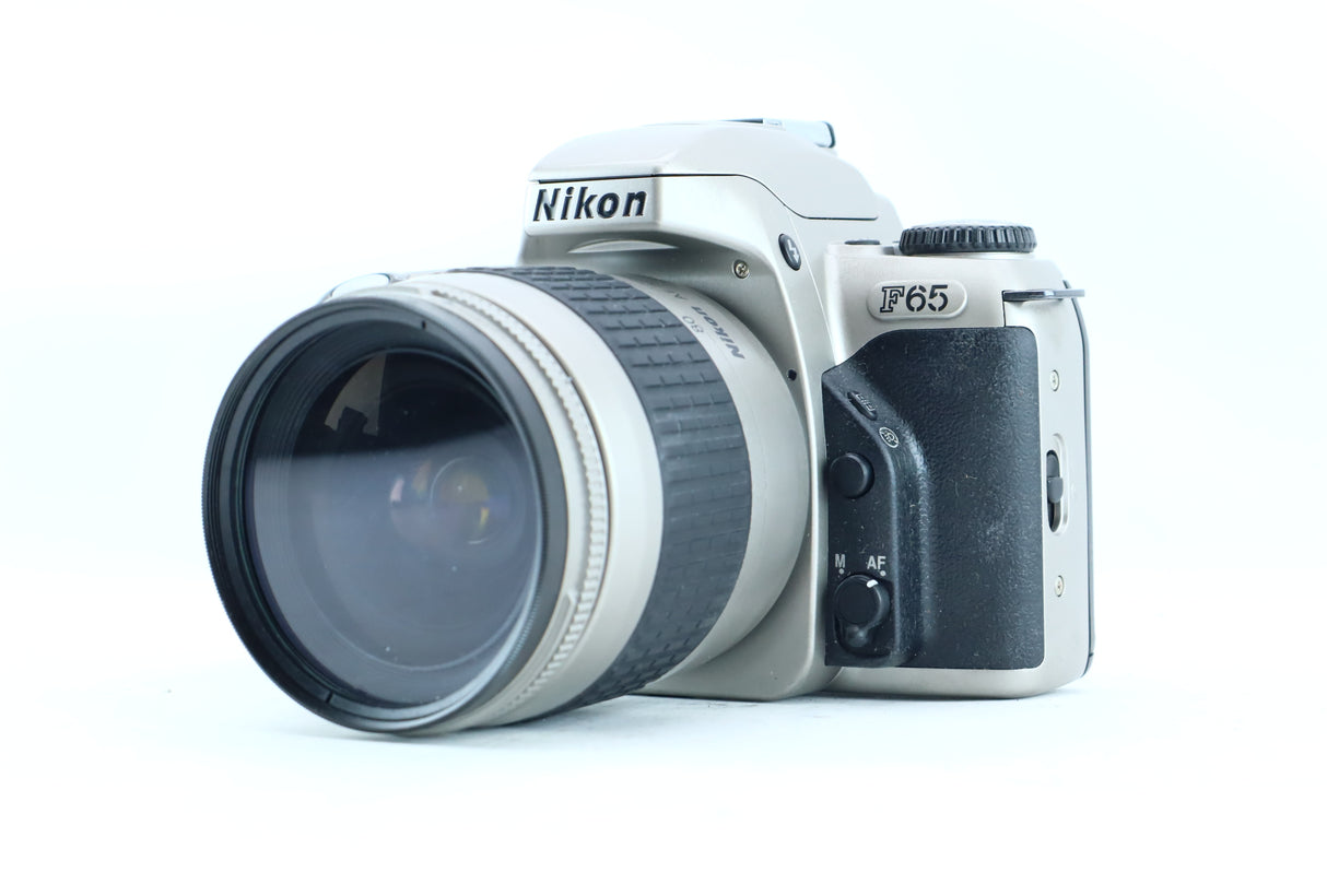 Nikon F65 with Nikon AF Nikkor 28–80mm f/3.5–5.6G