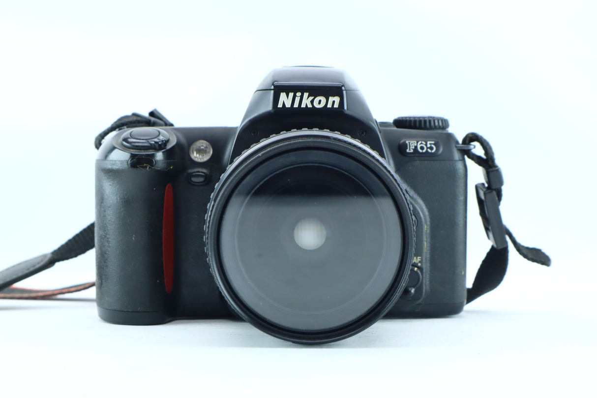 Nikon F65 with Nikon AF Nikkor 28–80mm f/3.5–5.6G