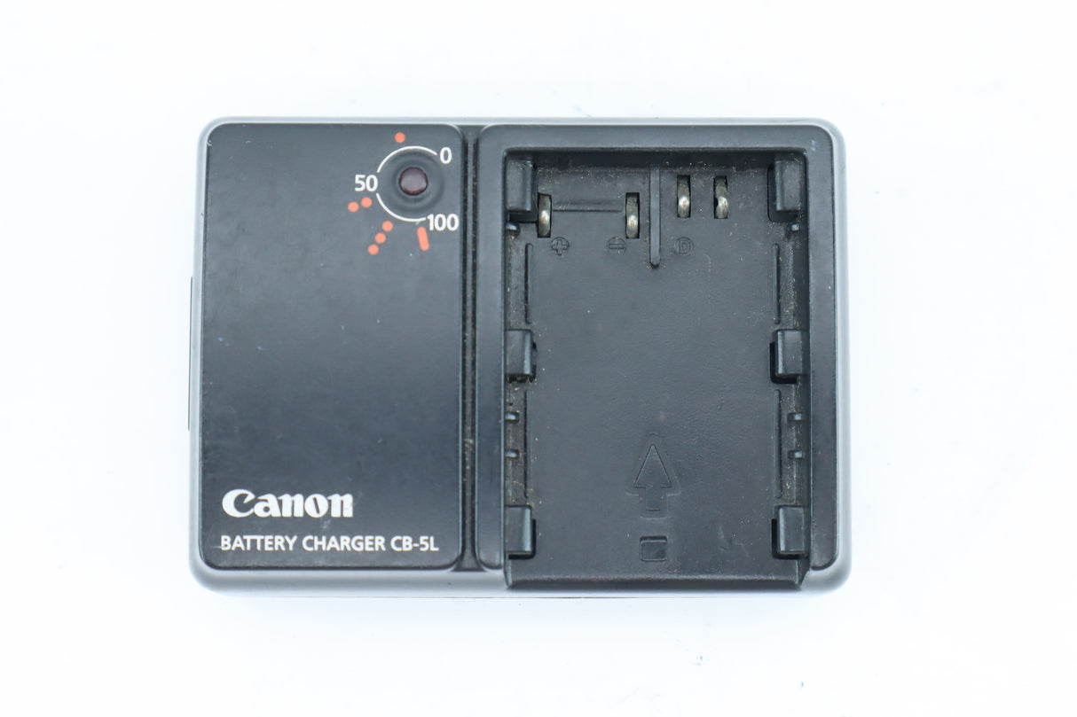 Canon EOS 40D + Canon Zoom Lens 35–70mm f/3.5–4.5