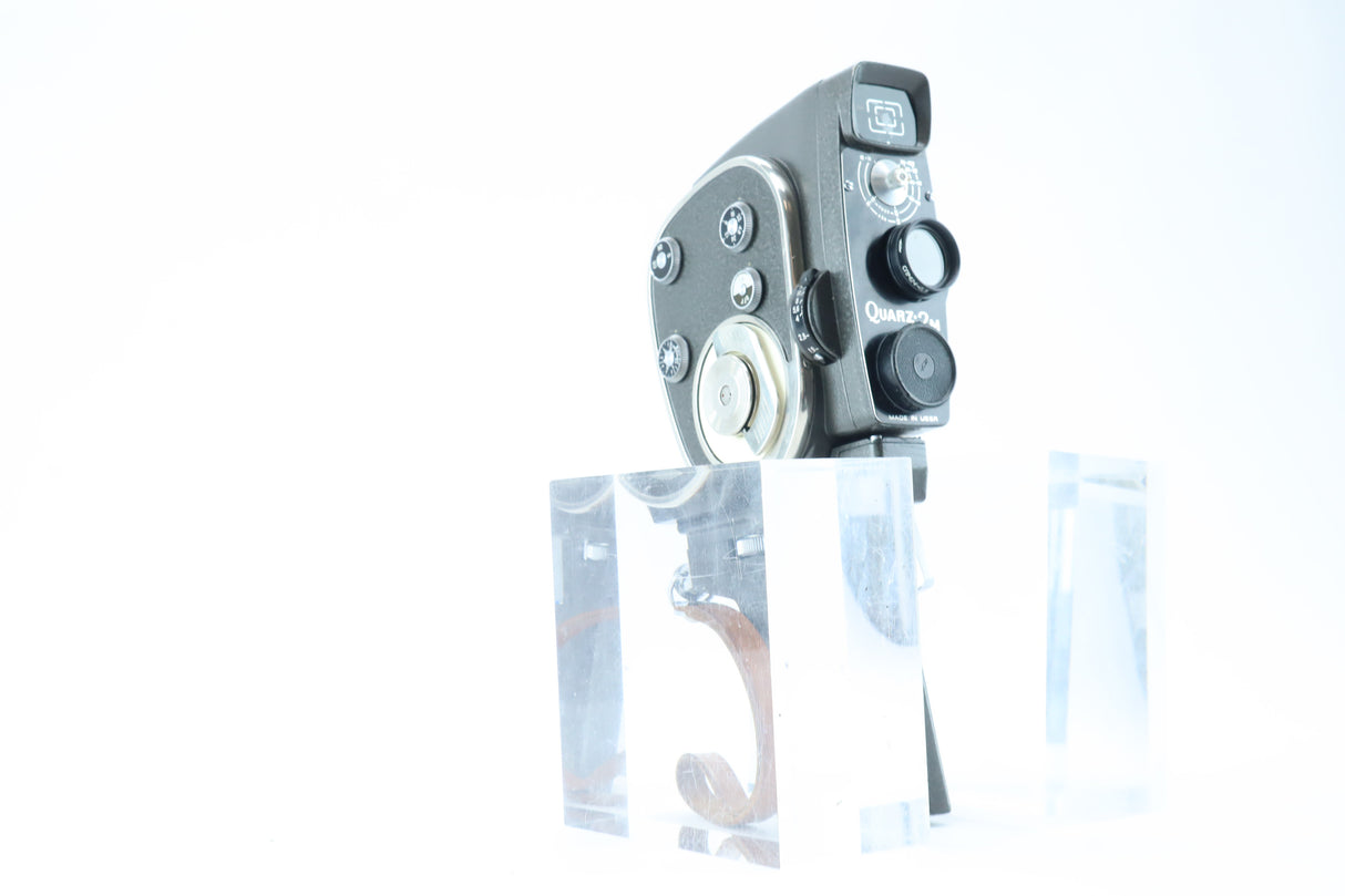 Zenit Quarz 2M – Soviet 8mm Wind-Up Film Camera