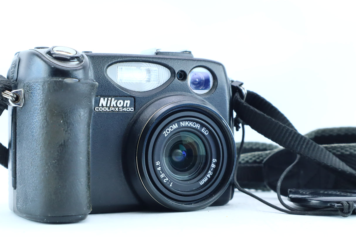 Nikon Coolpix 5400