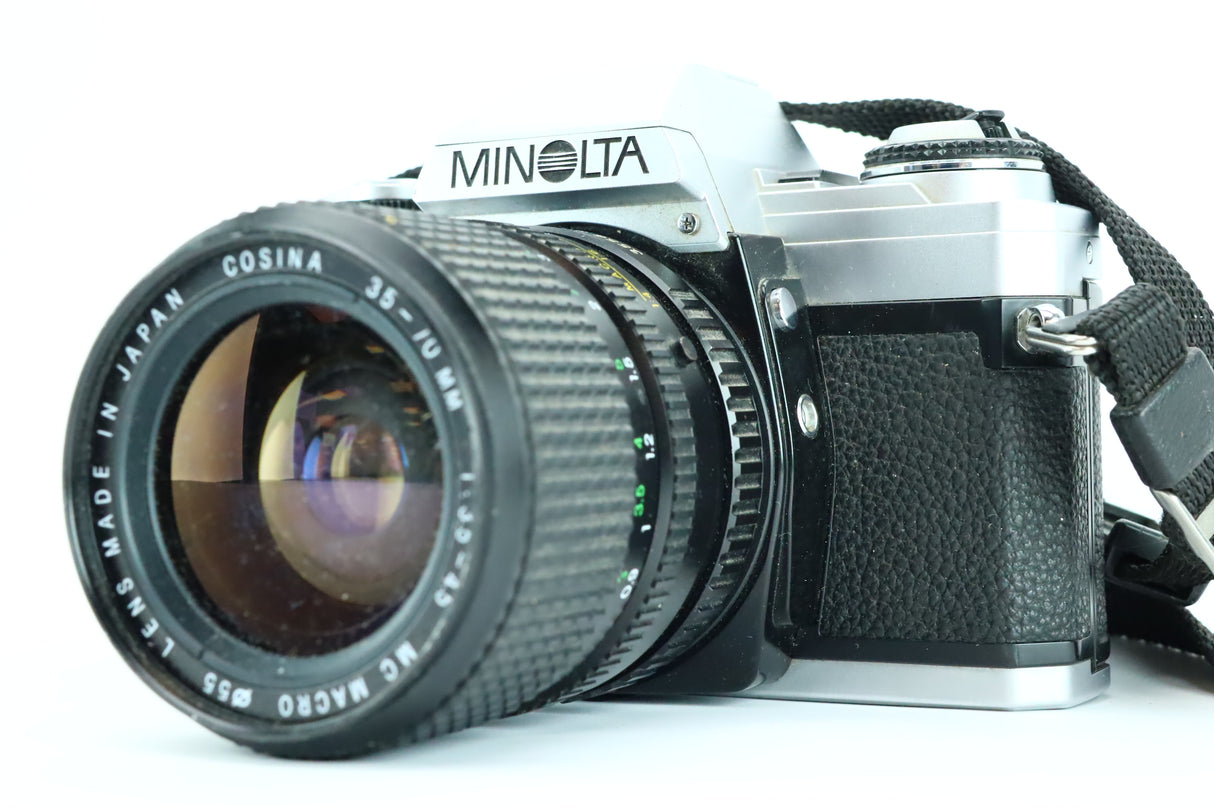 Minolta X-300 MC 35-70mm 3.5-4.5