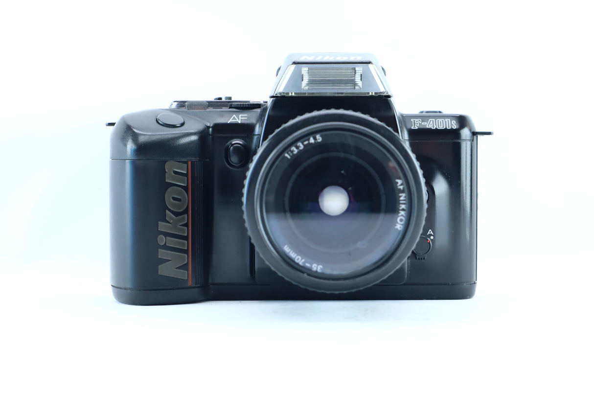 Nikon F-401s + AF Nikkor 35-70mm f/3.3-4.5