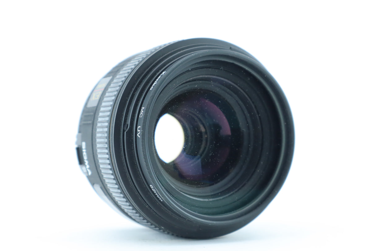 Sigma EX 30mm f/1.4 – Fast Standard Prime Lens (APSC Format)