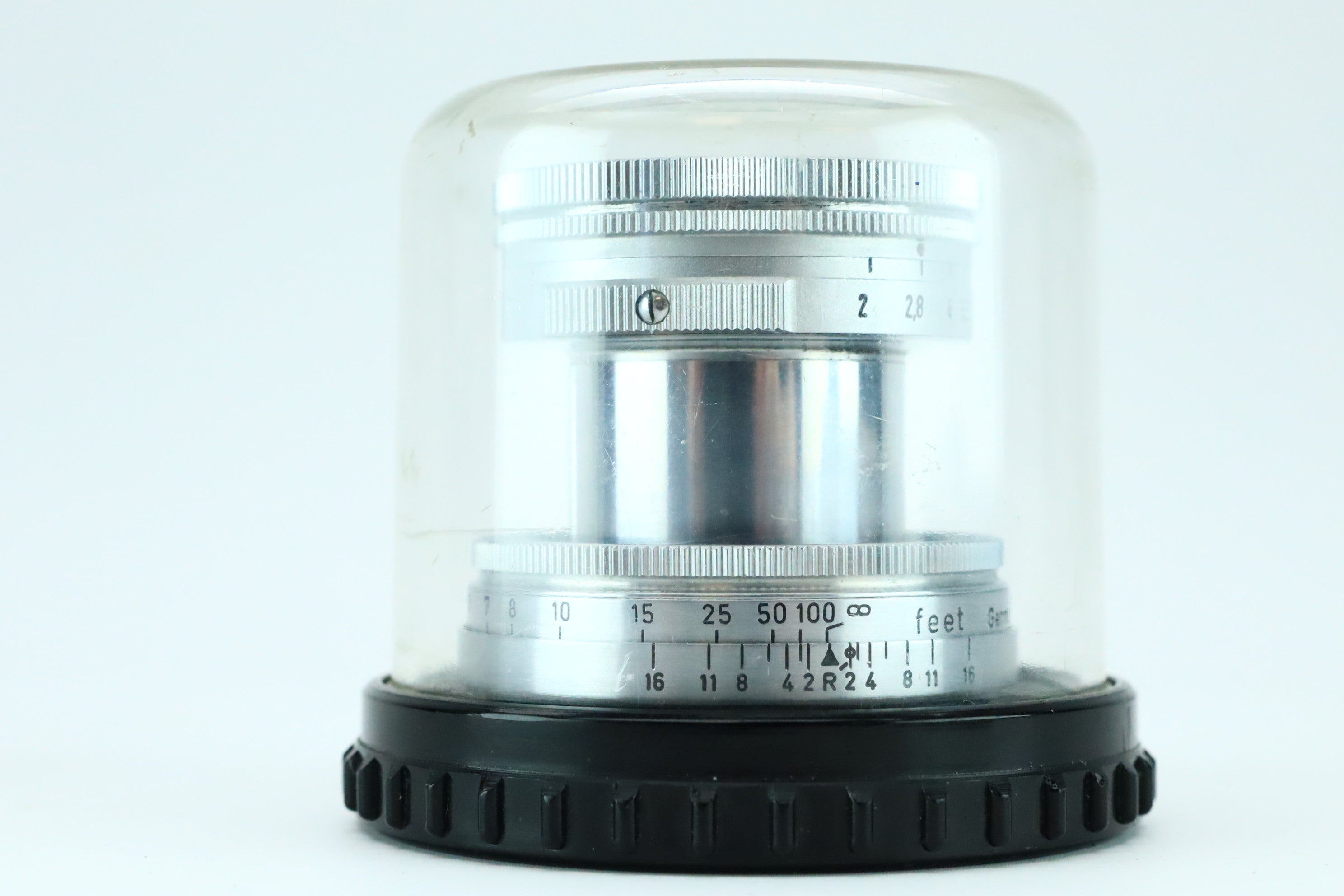 Leica Summitar 50mm f/2 SR: 980576 – Hard to Find Camera Store