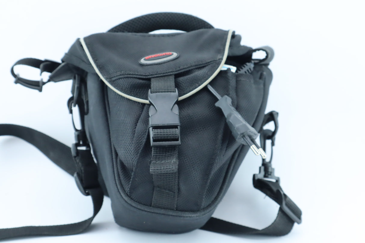 Canon EOS 400D with Canon EF-S 18–55mm f/3.5–5.6 II