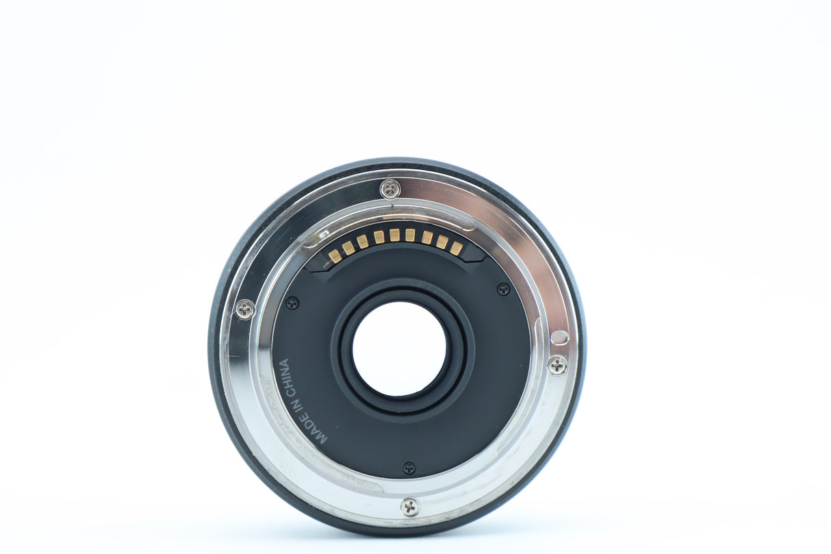 Olympus Zuiko Digital 25mm f/2.8