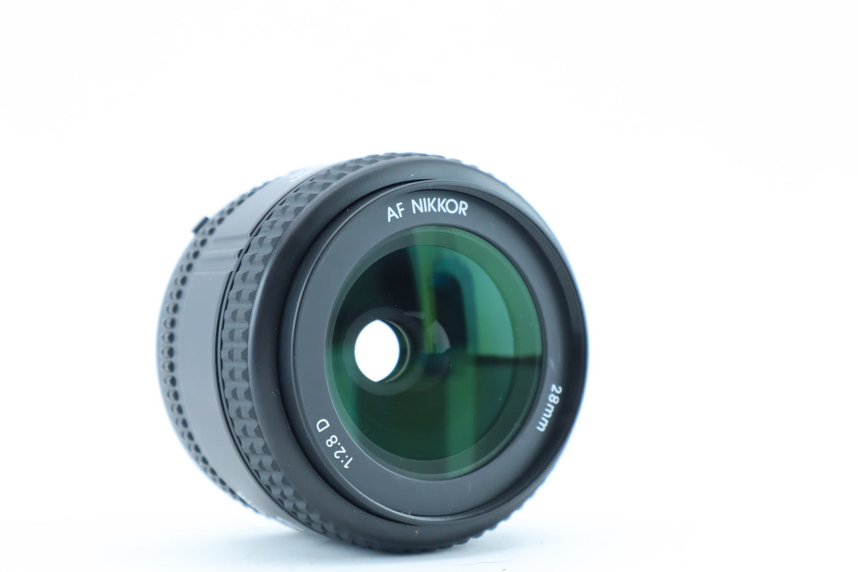 Nikon Nikkor AF 28mm f/2.8 – Compact Wide-Angle Prime for Nikon F Mount