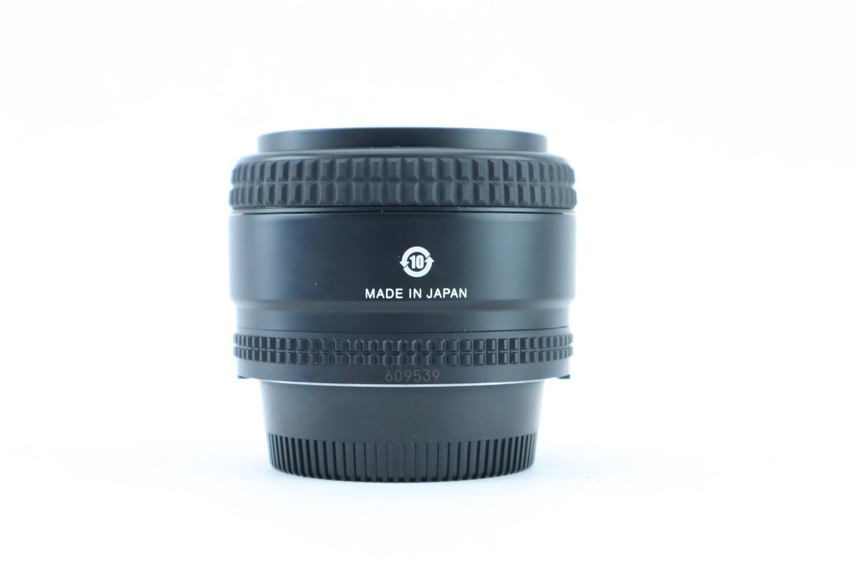 Nikon Nikkor AF 28mm f/2.8 – Compact Wide-Angle Prime for Nikon F Mount
