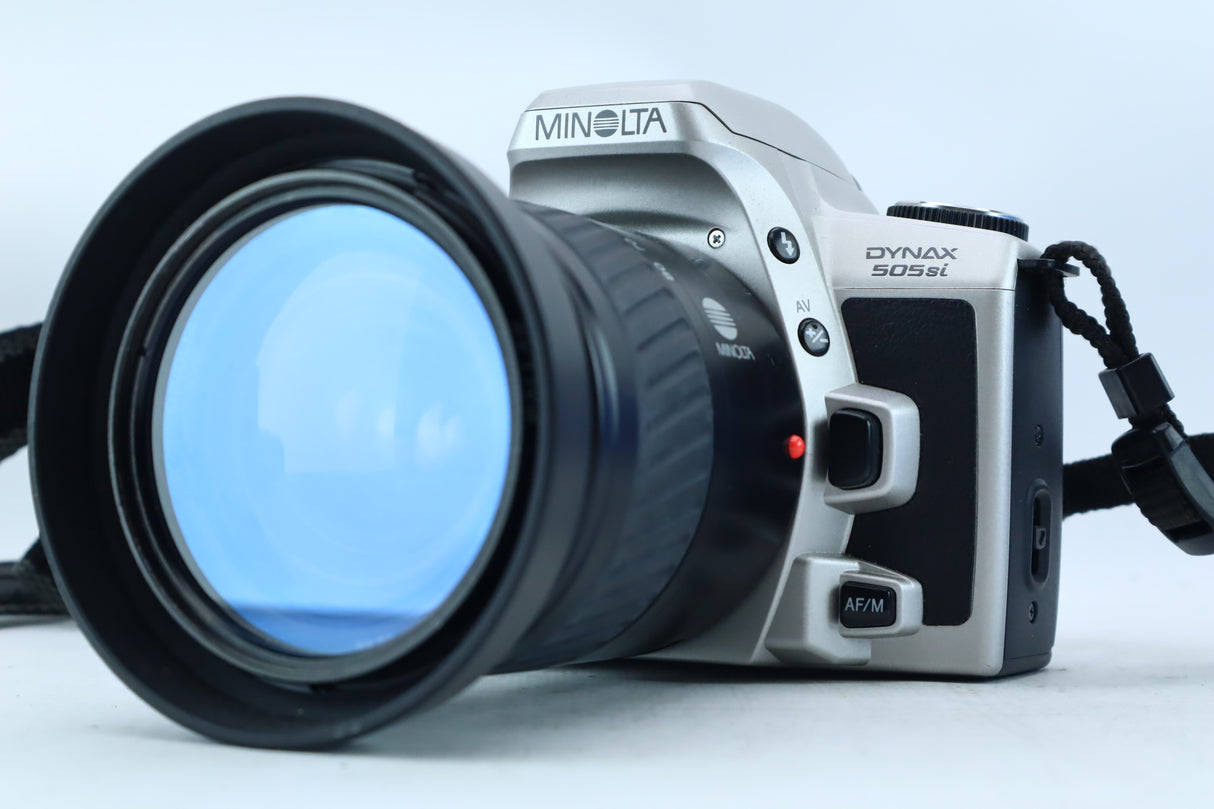Minolta Dynax 505si with AF Zoom 28-80mm f/3.5-5.6
