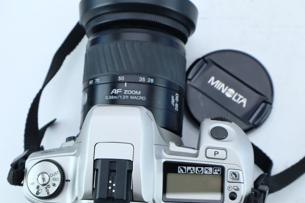 Minolta Dynax 505si with AF Zoom 28-80mm f/3.5-5.6