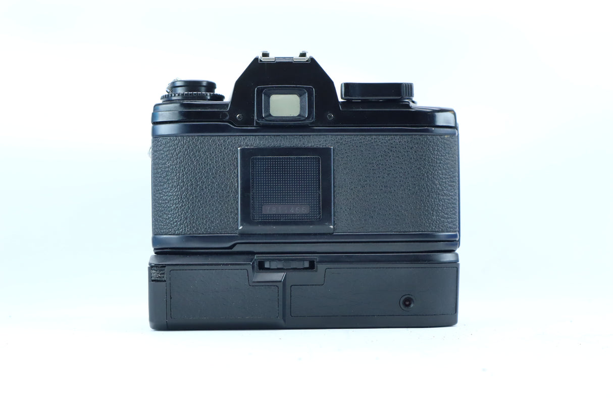 Nikon EM + Nikon Series E 50mm f/1.8