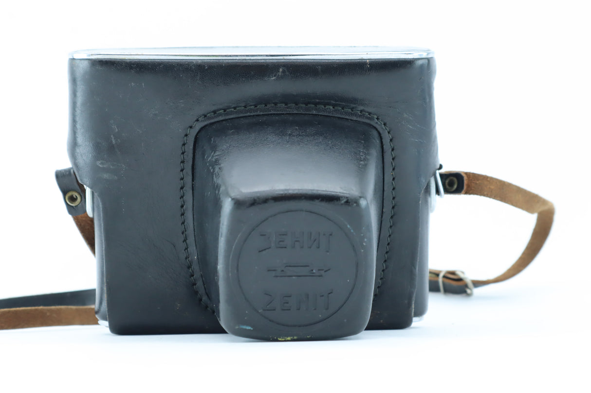 Zenit EM with Helios-44M 58mm f/2 – Classic Soviet M42 SLR with Legendary Bokeh Lens