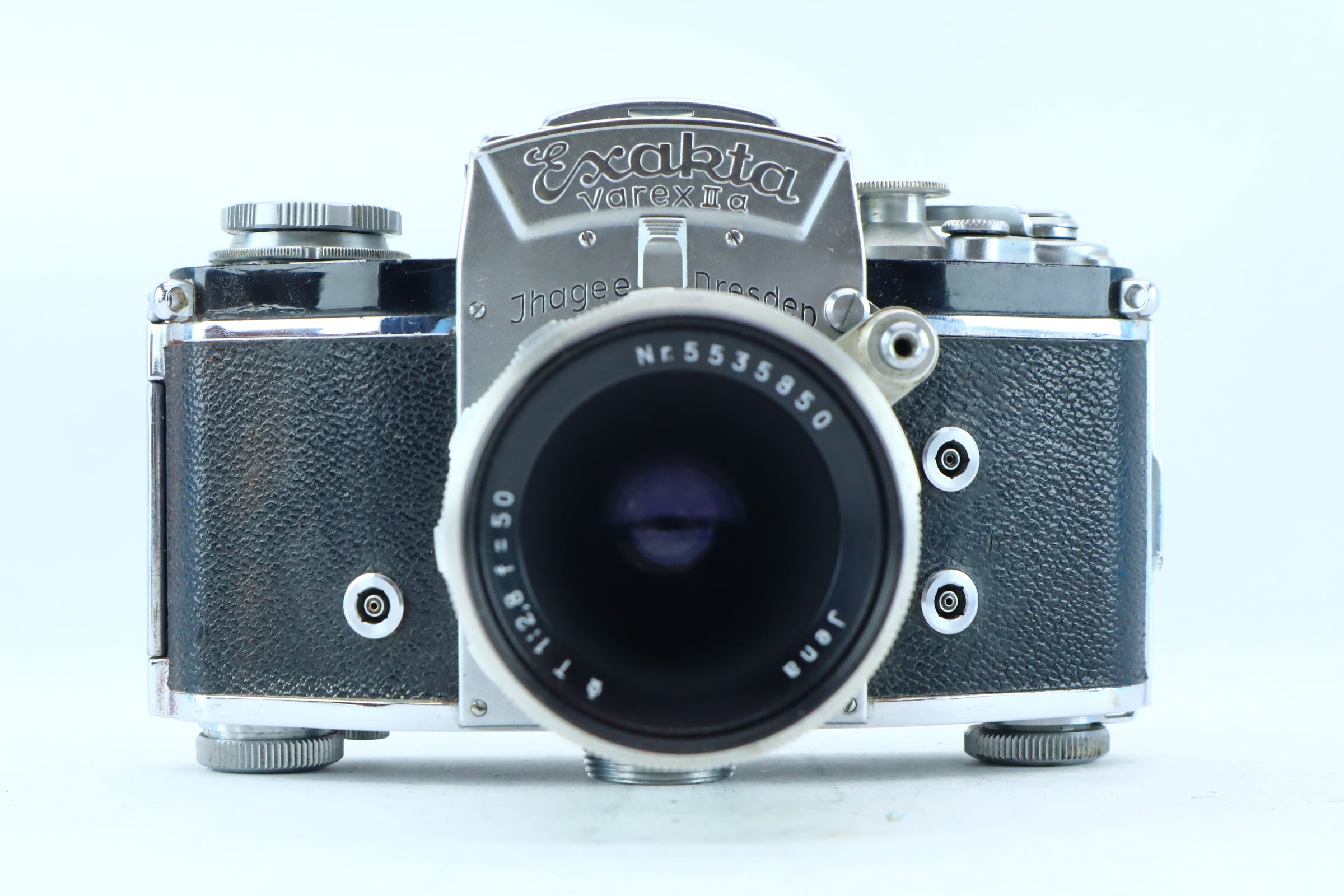 Exakta Varex IIa | Carl Zeiss Jena Tessar 50mm f/2.8 – Hard to