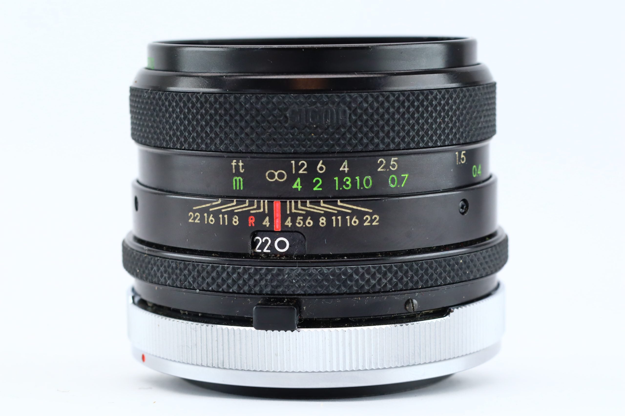Sigma Mini-Wide 1:2,8 f=28mm Multi-Coated – Hard to Find Camera Store