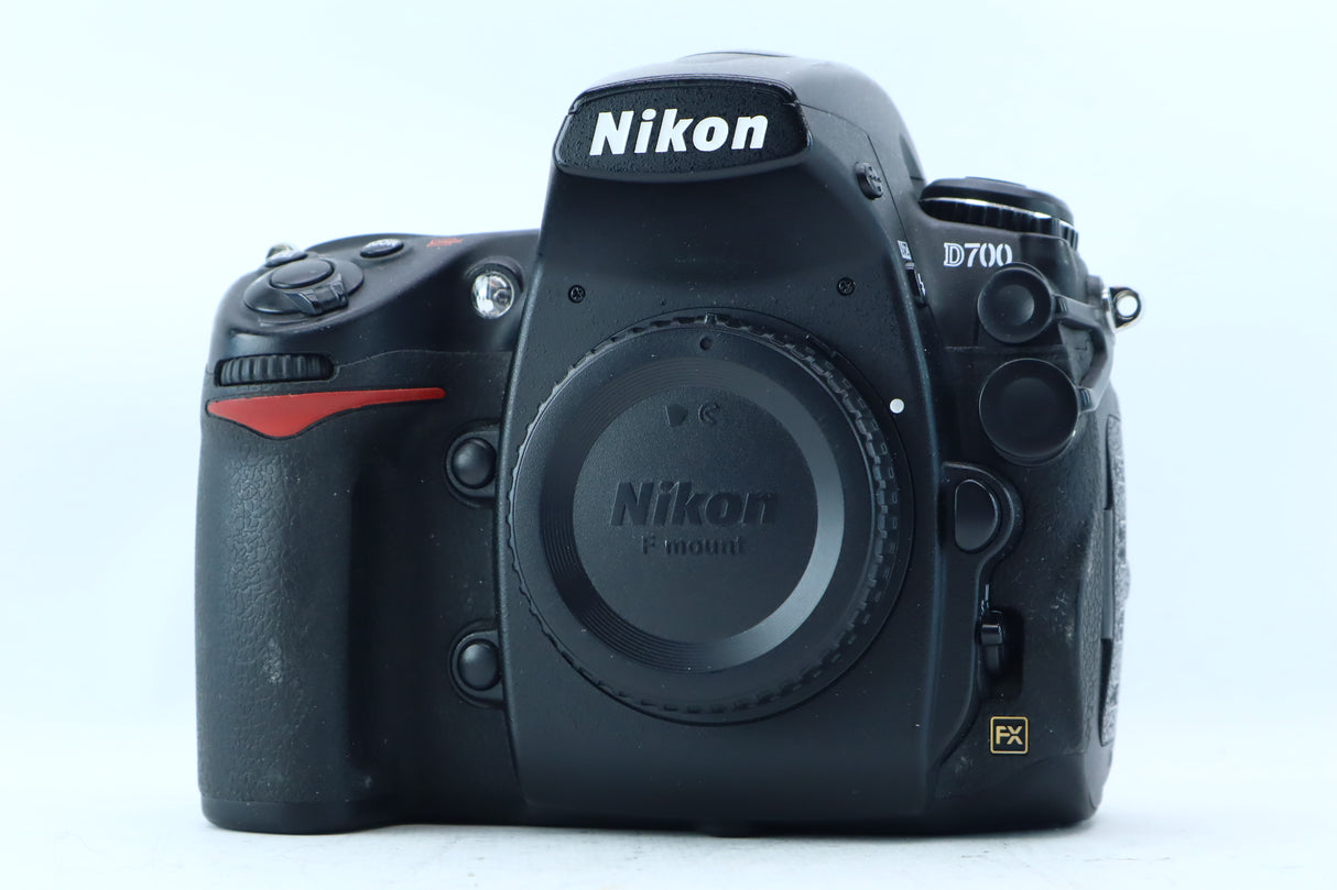 Nikon D700 | Full-Frame FX Performance