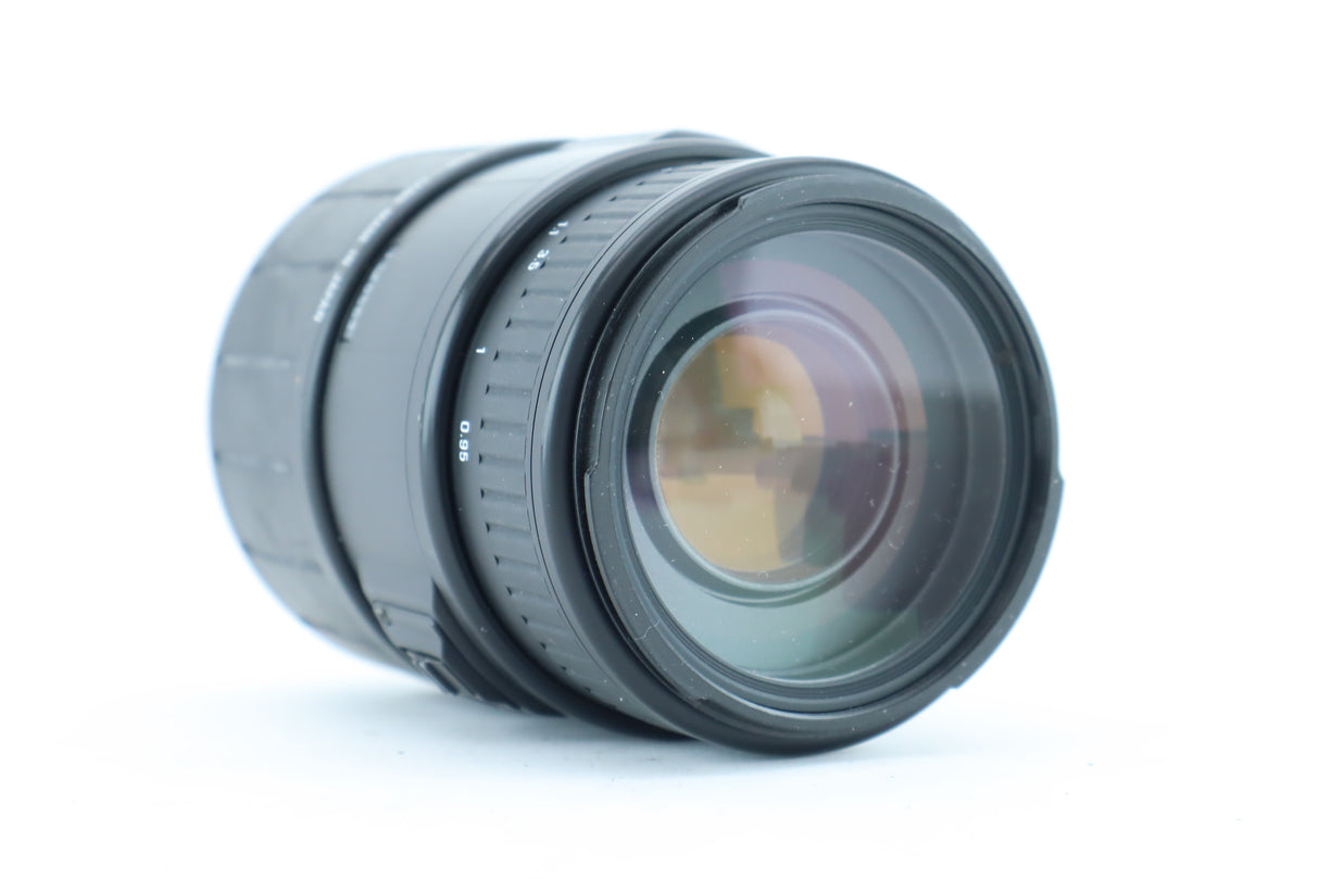 Sigma 70–300mm f/4–5.6 DL Macro – Telephoto Zoom Lens