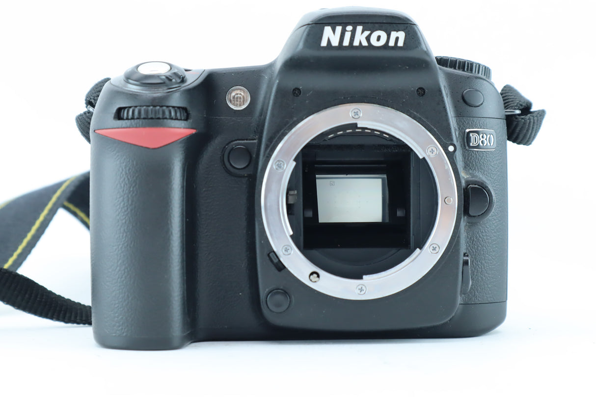 Nikon D80 – 10MP Digital SLR Camera Body
