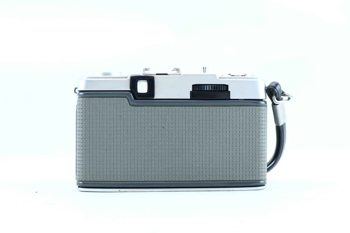 Olympus Pen EES-2 | D.Zuiko 30mm f/2.8