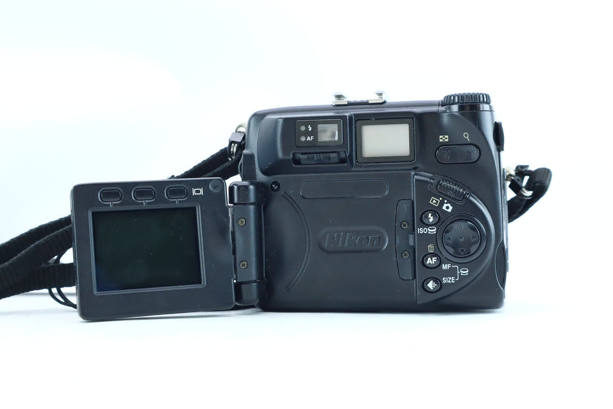 Nikon Coolpix 5000