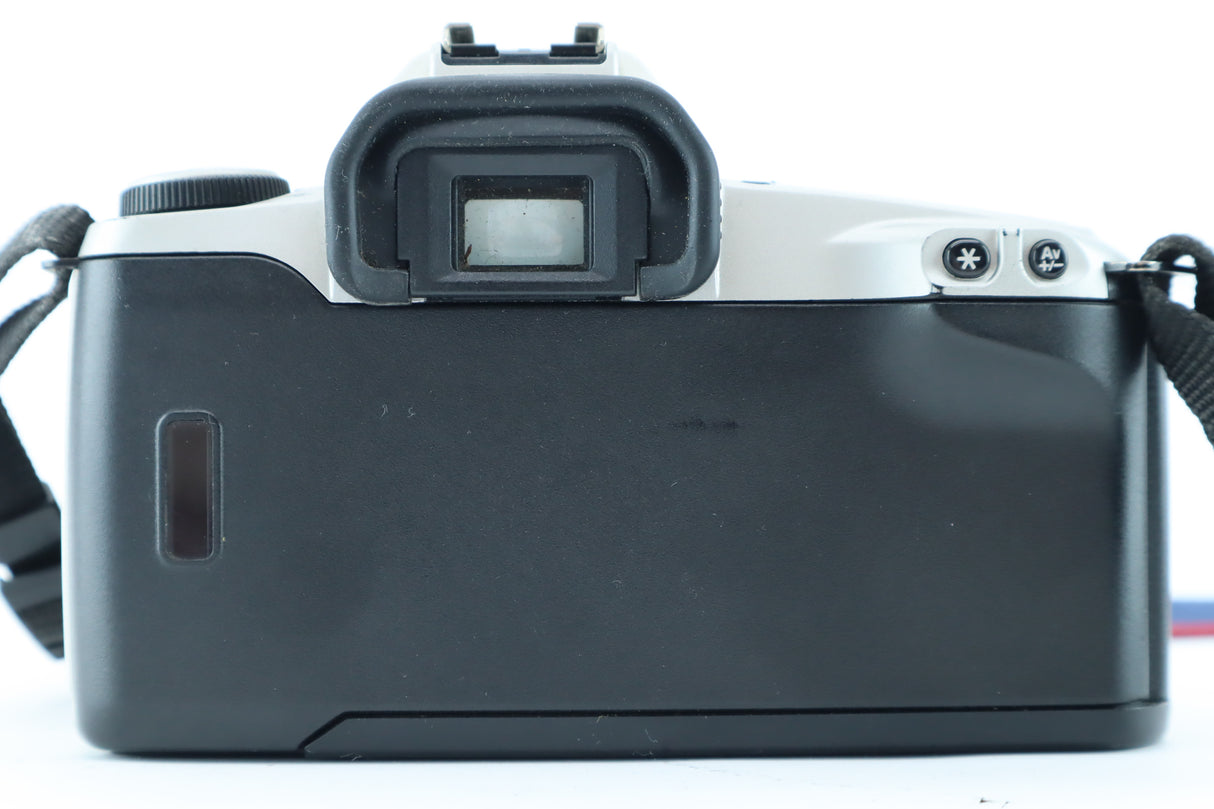 Canon EOS 500N + Canon EF 28–80mm f/3.5–5.6 – 35mm