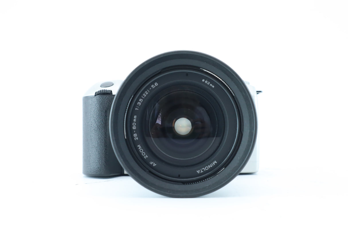 Minolta Dynax 404si with 28–80mm Zoom Lens