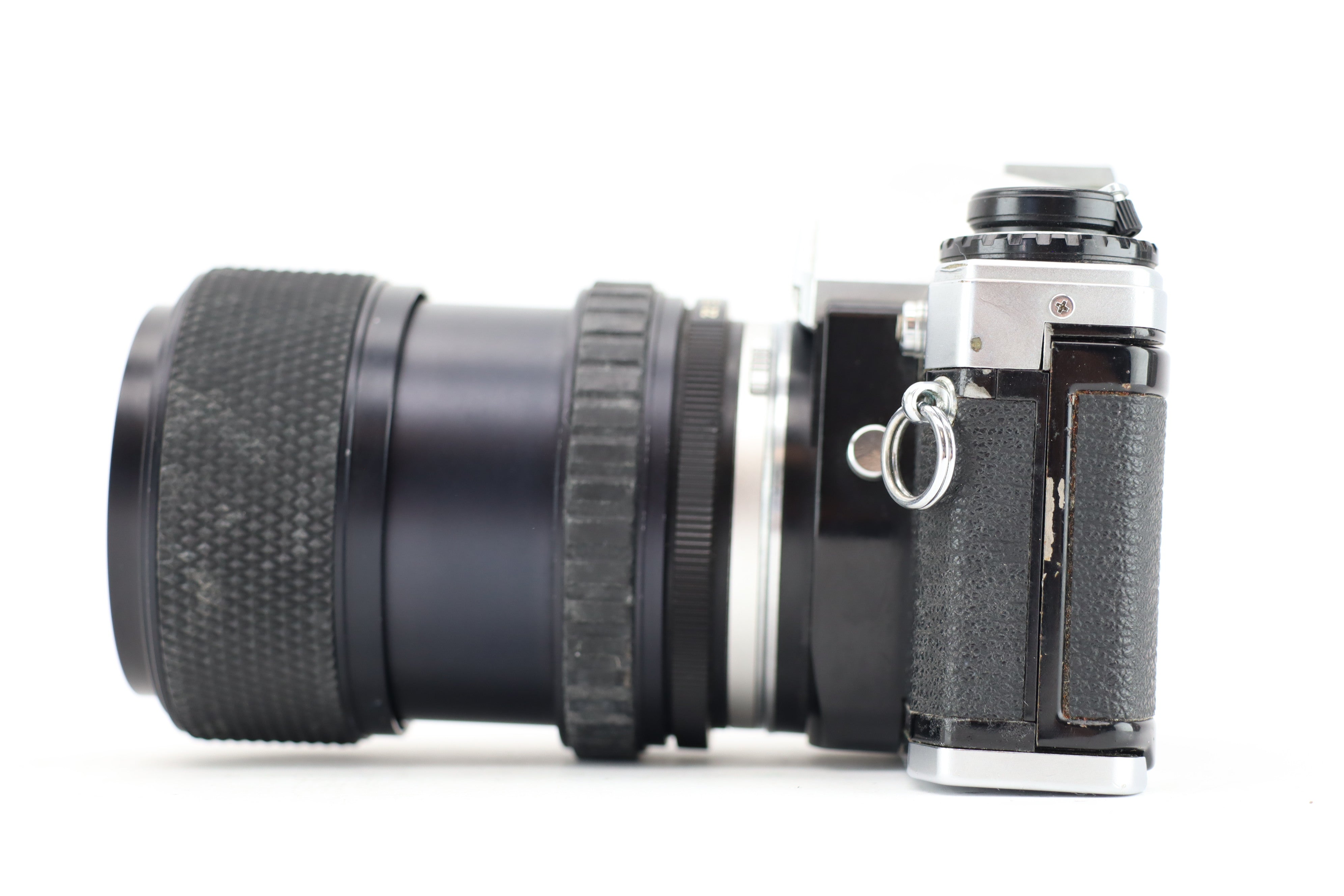 Olympus OM10 + OM 35-70mm 4 – Hard to Find Camera Store