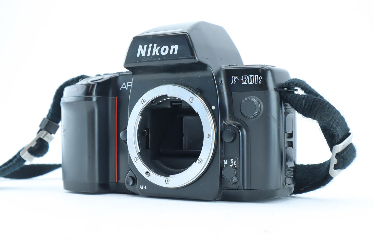 Nikon F-801s