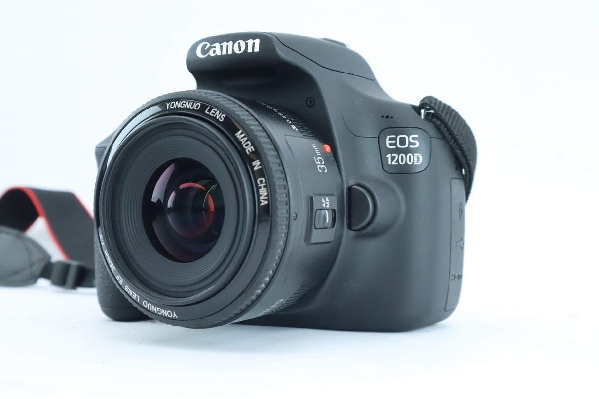 Canon EOS 1200D + Yongnuo 35mm f/2 + Canon 18–55mm