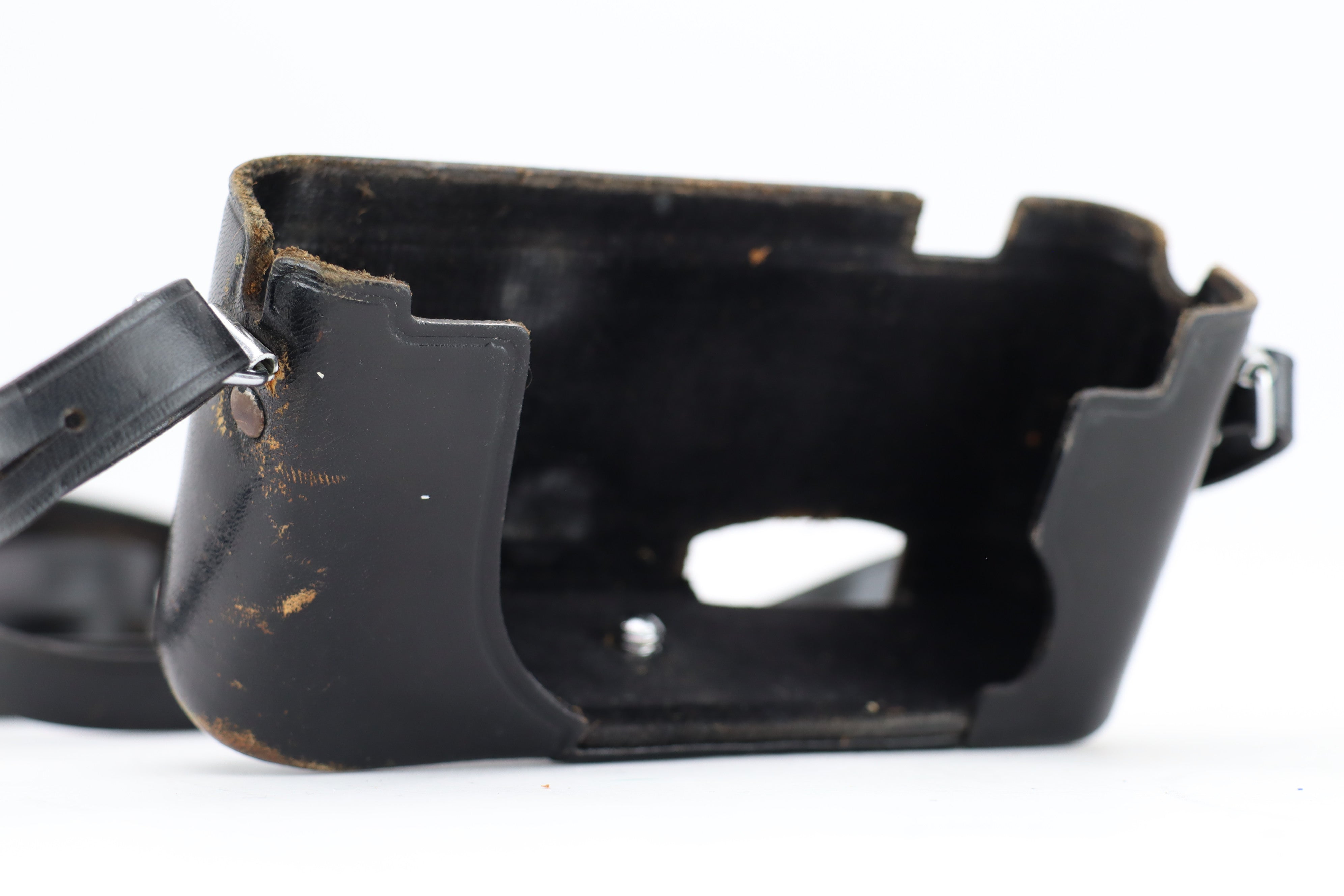 Yashica Half 17 Rapid 3,2cm 1,7 – Hard to Find Camera Store