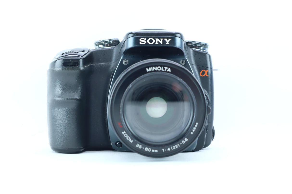 Sony Alpha DSLR-A100 with Minolta AF Zoom 35-80mm f/4-5.6 Lens