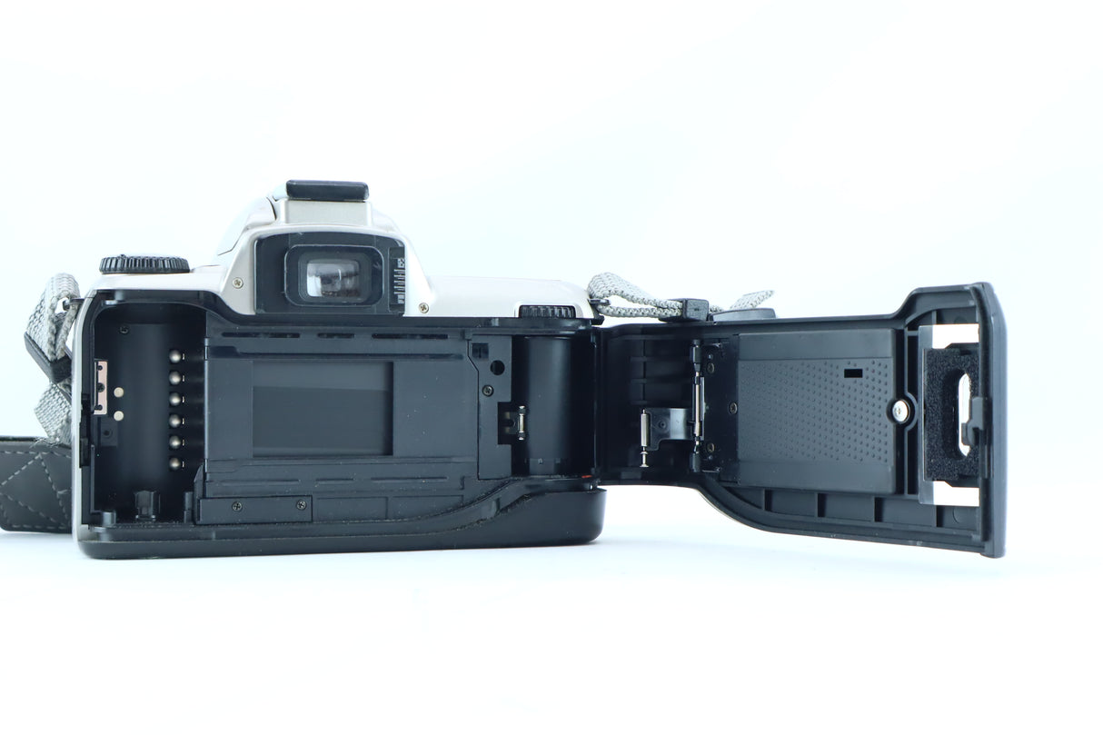 Nikon F65