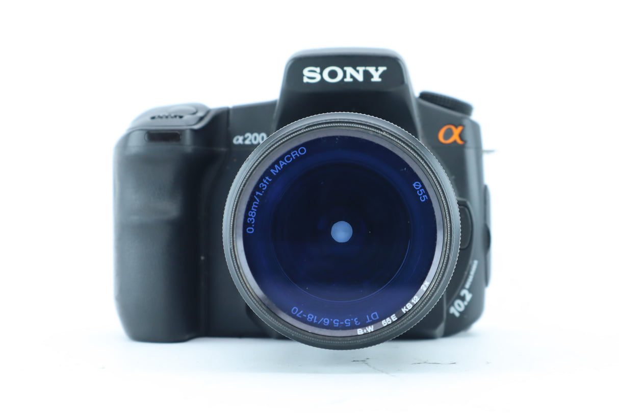 Sony A200 – DSLR Camera with 18–70mm f/3.5–5.6 Lens
