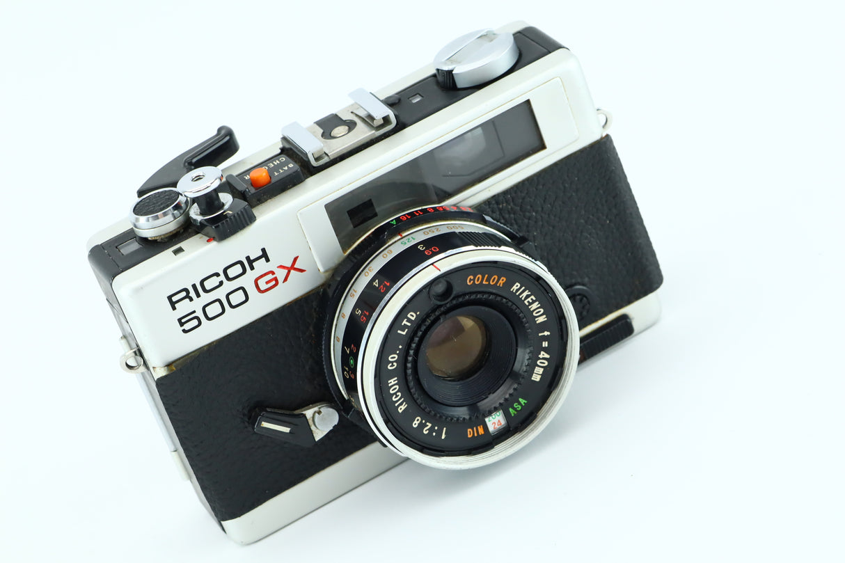 Ricoh 500GH + 2,8 40 mm