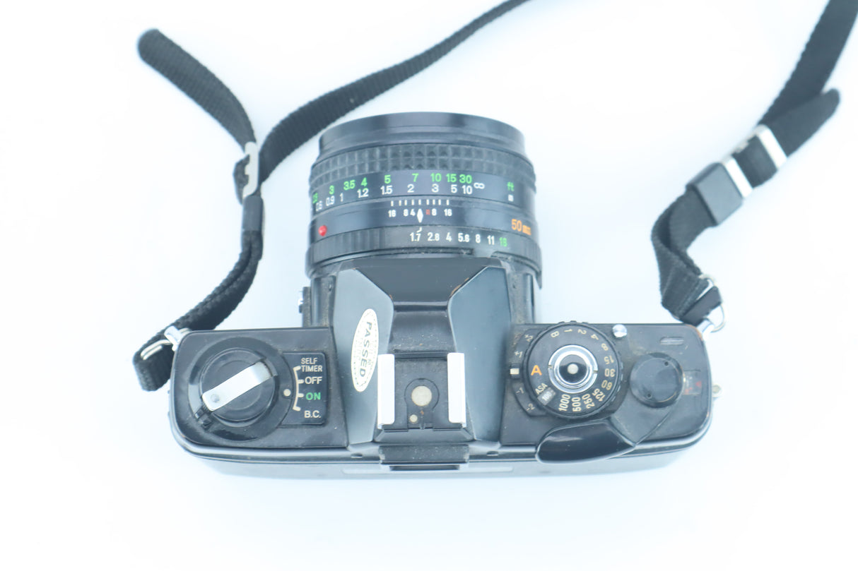 Minolta XG-SE with Minolta MD Rokkor 50mm f/1.7