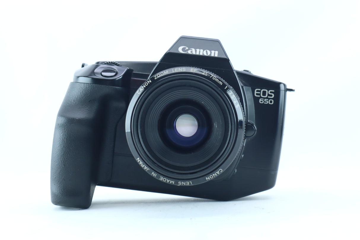 Canon EOS 650 with 35-70mm f/3.5-4.5 | S/N: 1161513
